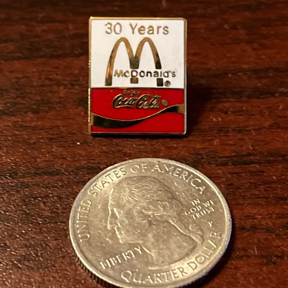 McDonald’s 30 Year Anniversary Coca-Cola Employee Lapel‎ Hat Pin